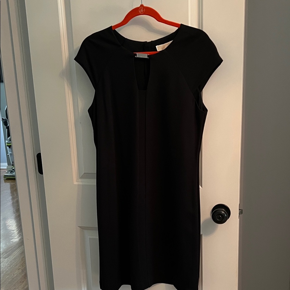 Michael Kors Elegant Black Cap Sleeve Dress with silver details